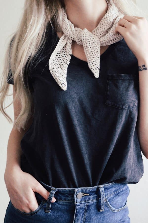 Minimal triangle bandana scarf crochet pattern tied in hair