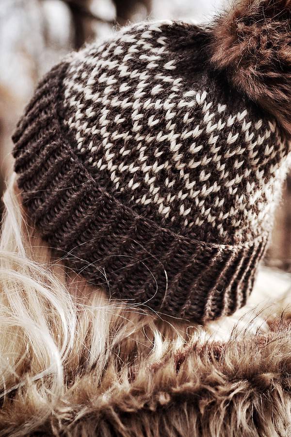 Cream knitted beanie with textured dewdrop stitch pattern - Dewdrop Beanie knitting pattern by Darling Jadore