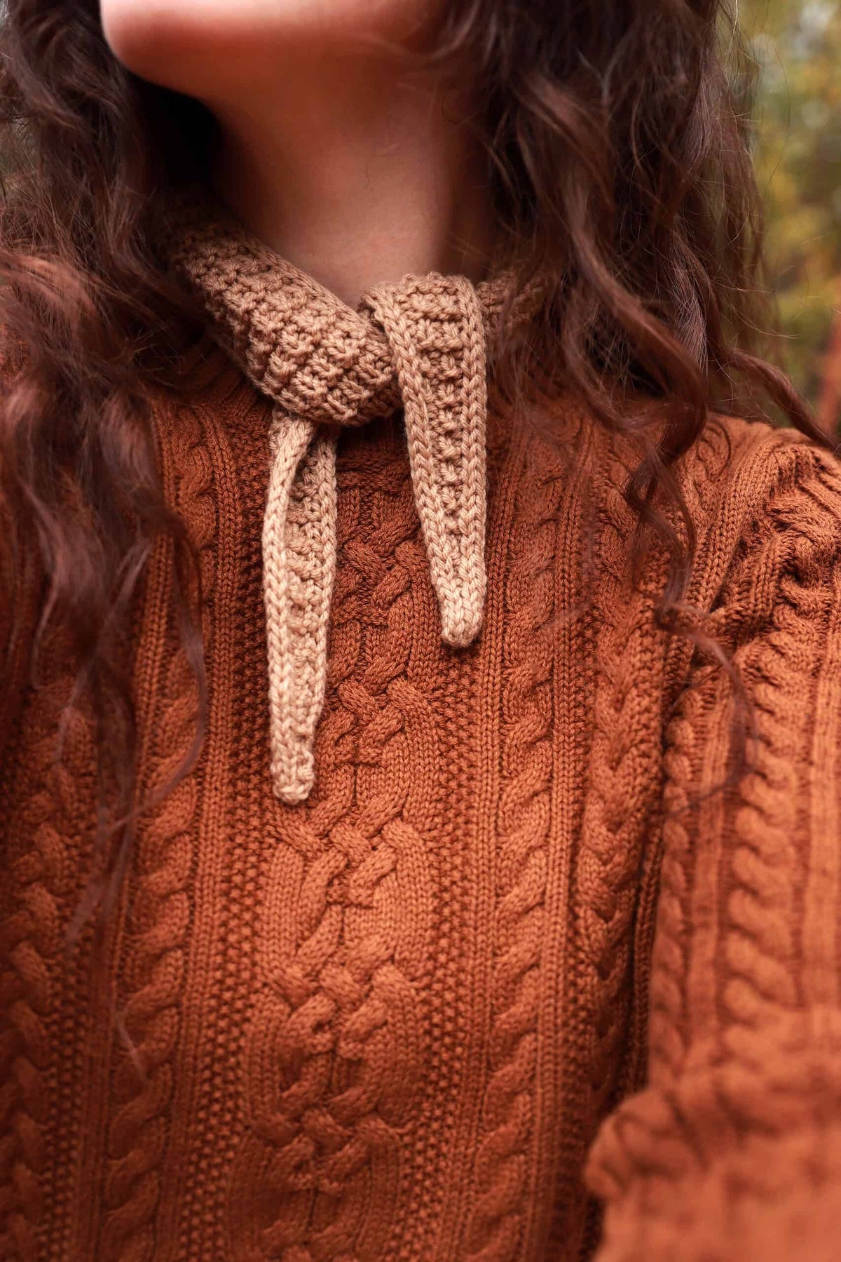 Small scarf knit pattern by Darling Jadore showing effortless style and texture detail