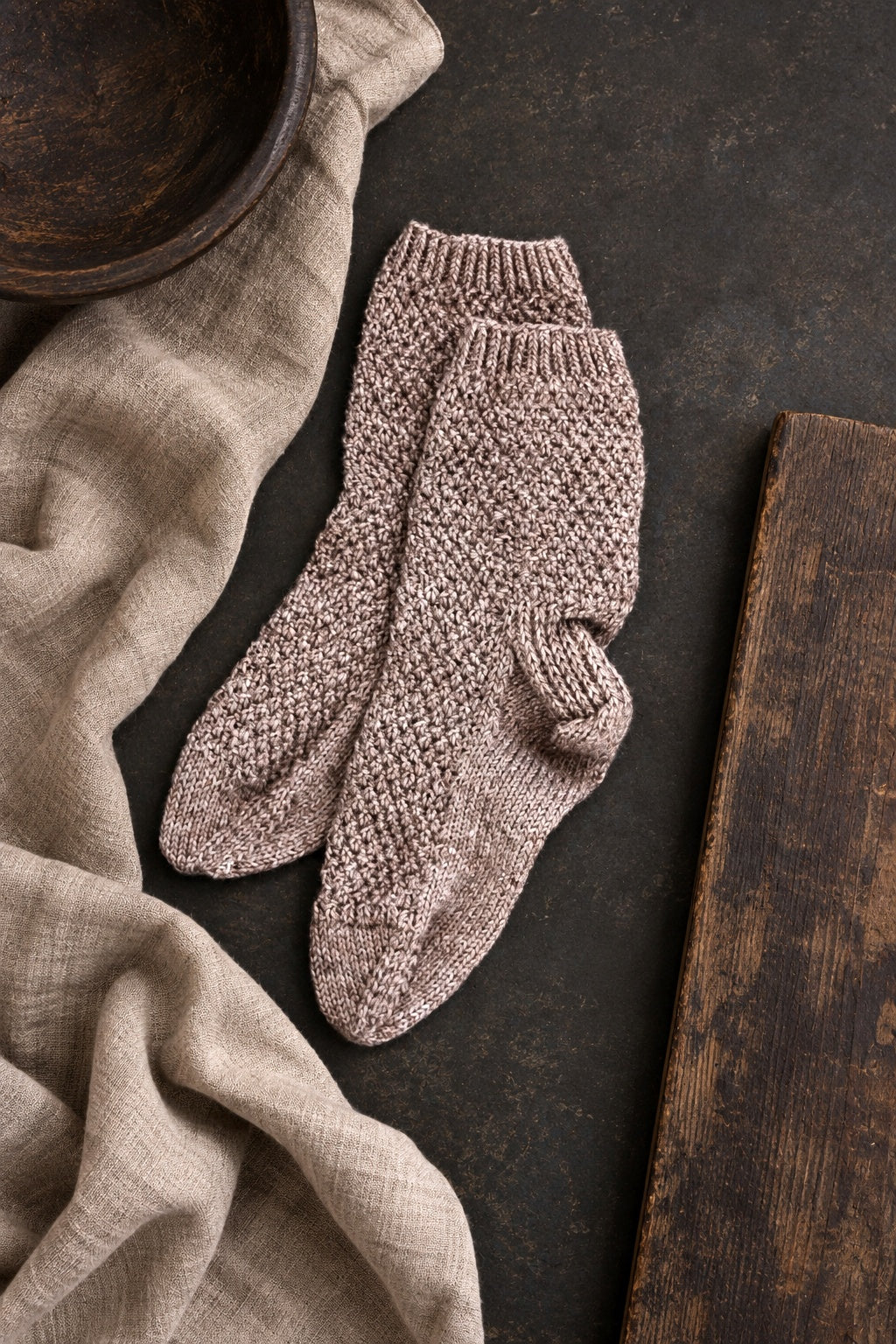 easy crew socks knitting pattern textured knit dpn socks cobblestone socks darling jadore