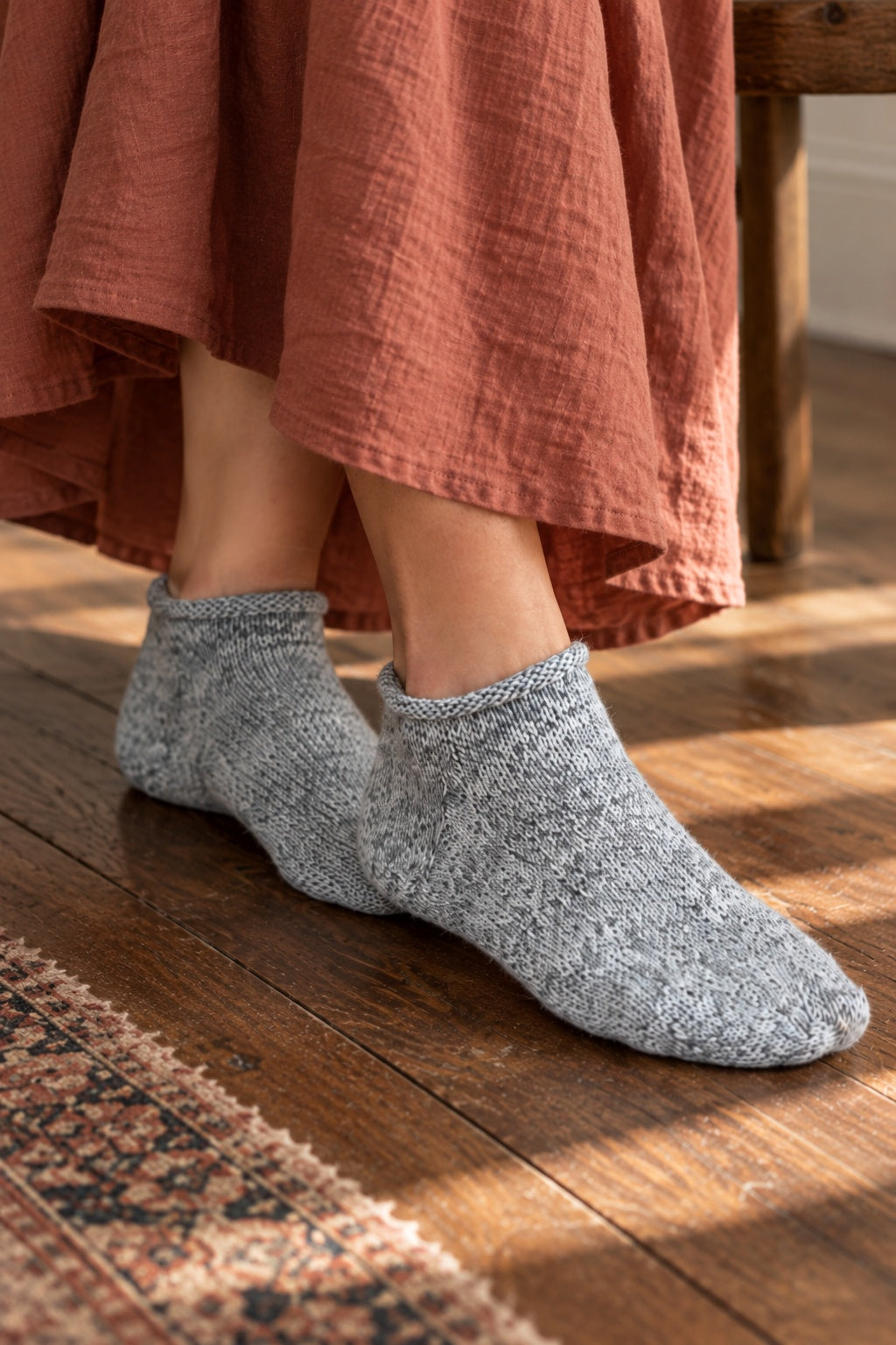 beginner ankle socks knitting pattern roll edge socks darling jadore tide socks