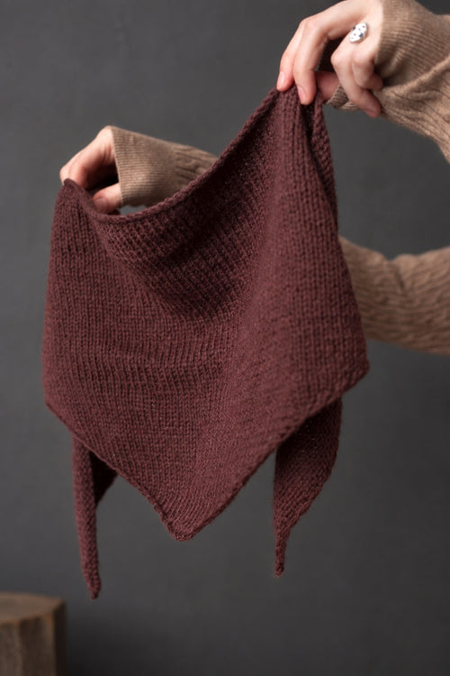 triangle scarf knitting pattern, easy knit triangle shawl Air Scarf Darling JAdore