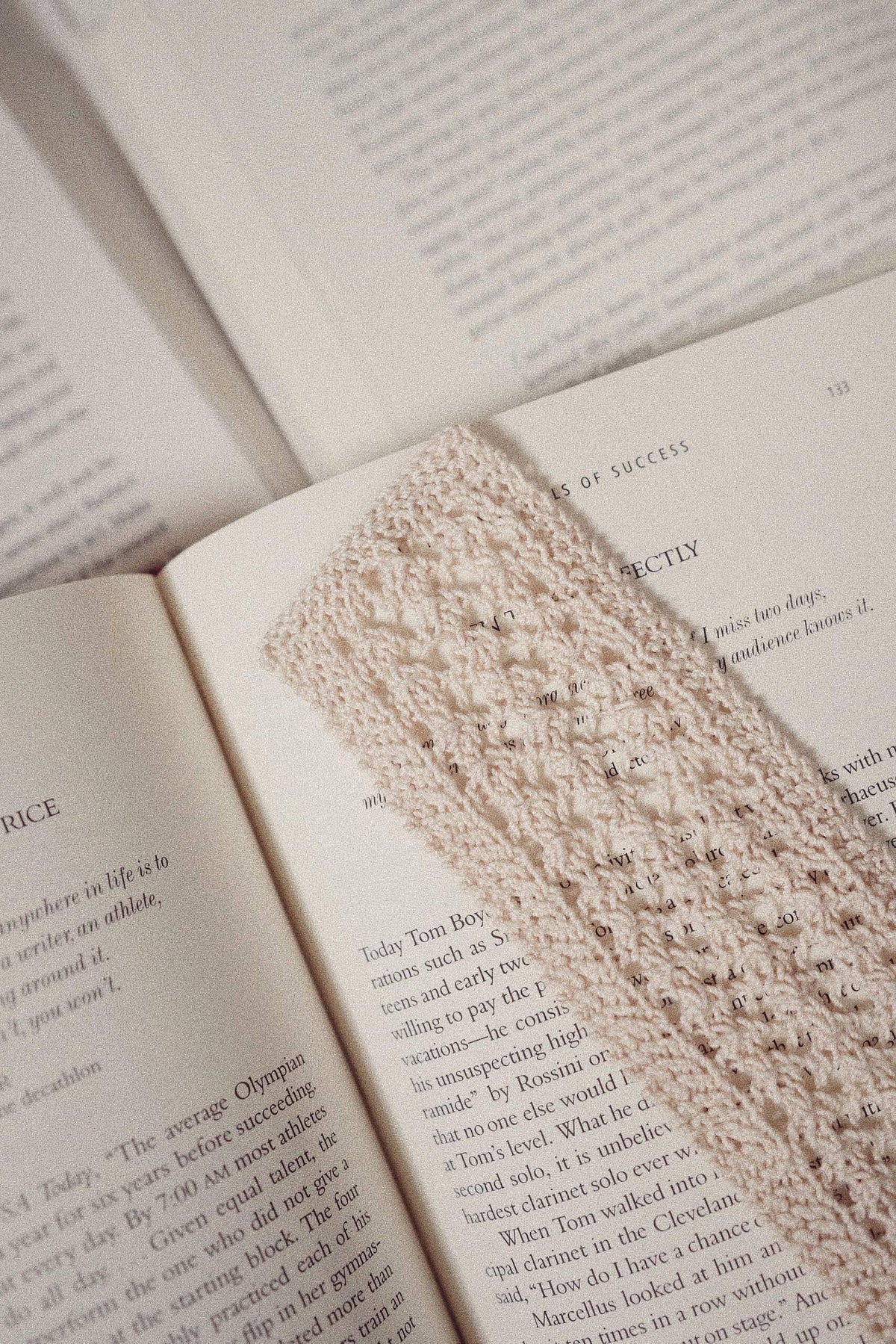 Vintage lace knit bookmark pattern with delicate cascading design