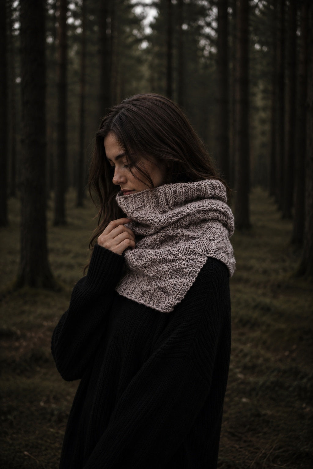 split hem cowl knitting pattern, knit infinity scarf easy knit snood Harbor Cowl