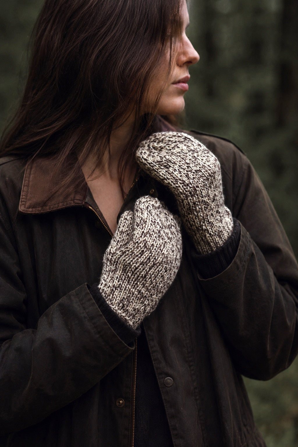 easy mittens knitting pattern women knit gloves Nora Mitts
