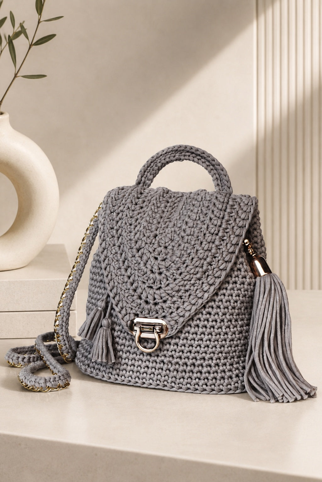 crochet backpack purse. easy crochet tote bag purse back pack lola bag