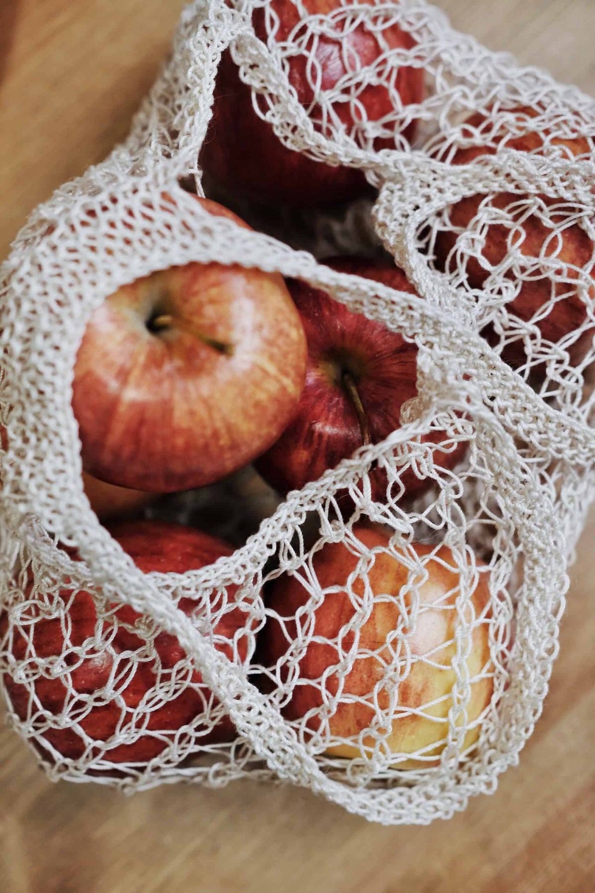 Reusable produce bag knitting pattern folded compact for easy storage