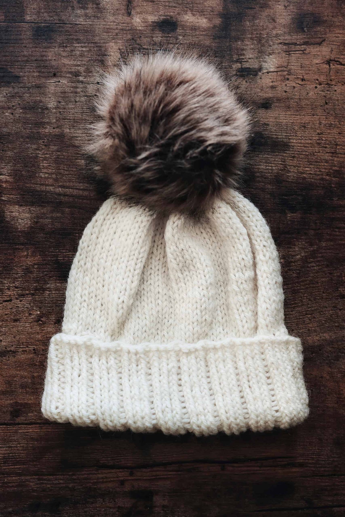 Beginner-friendly beanie knitting pattern with elegant ribbed detail