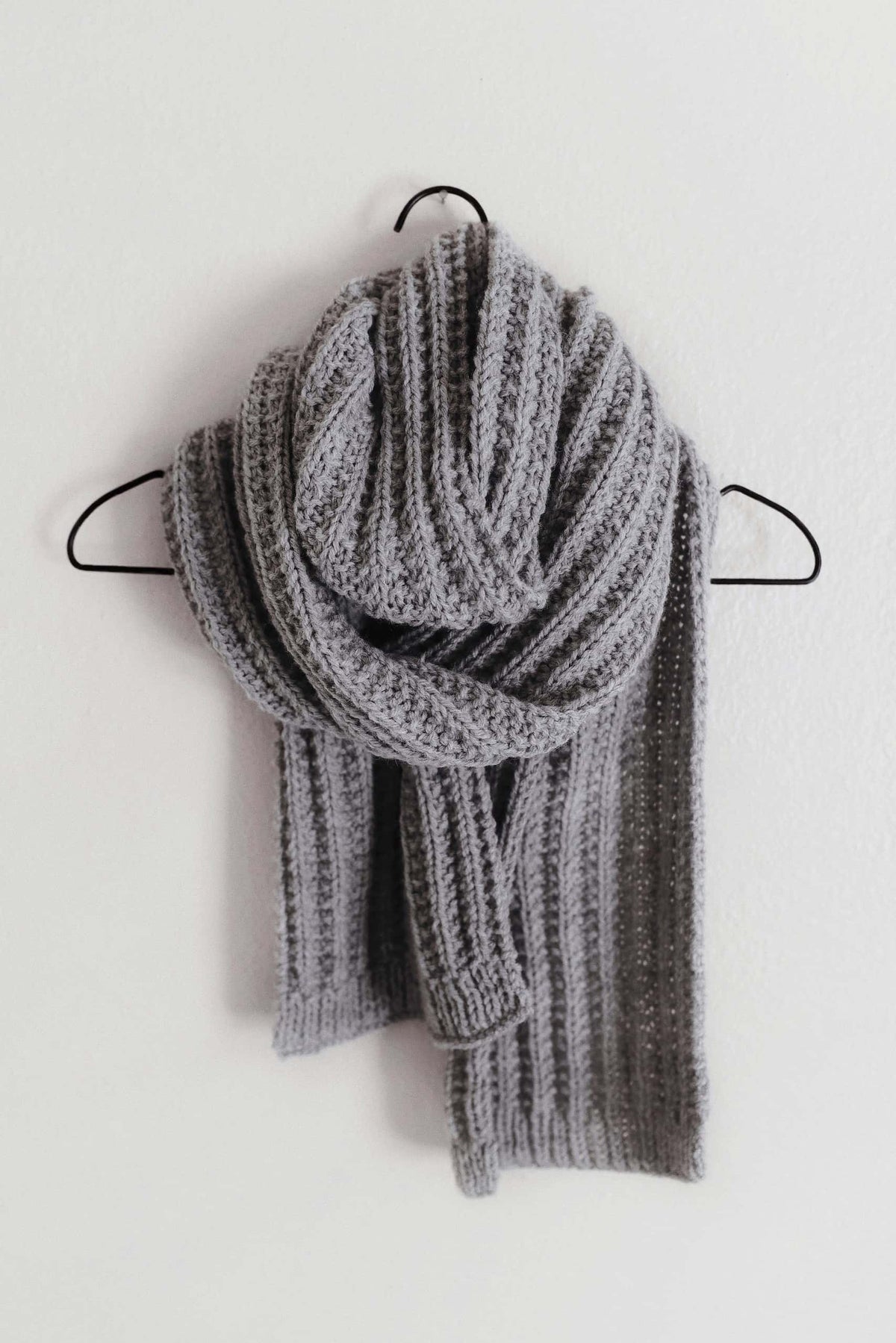 The Mountaineer ribbed scarf knitting pattern styled for everyday wear