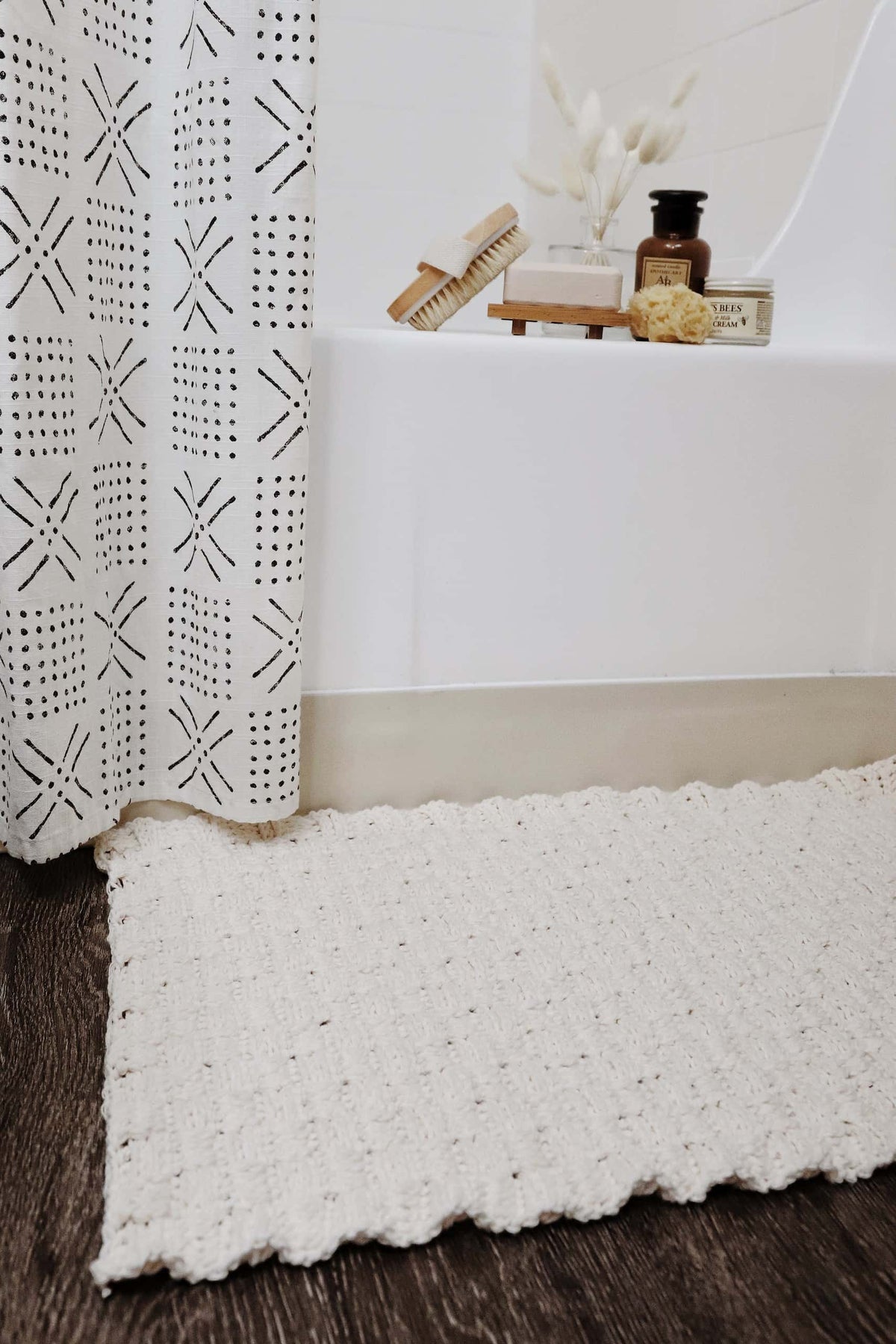 Detail view of highly absorbent bath mat crochet pattern texture
