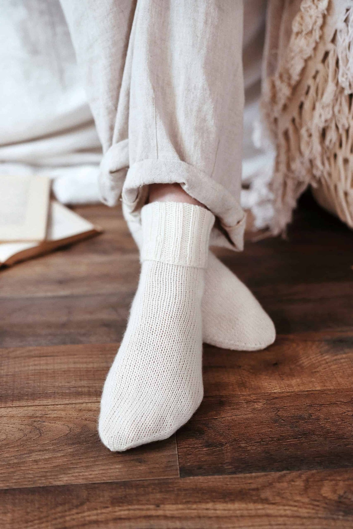 Beginner socks knitting pattern simple classic design for everyday wear