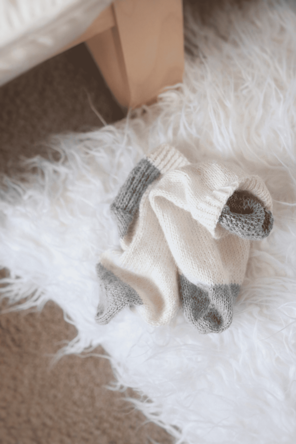 Beginner socks knit pattern showing heel construction technique