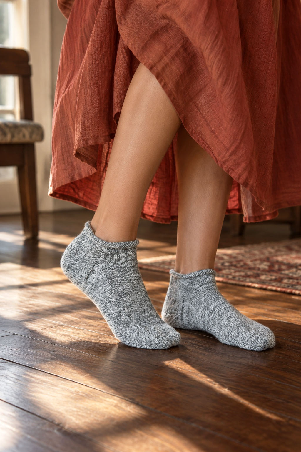beginner ankle socks knitting pattern roll edge socks darling jadore tide socks