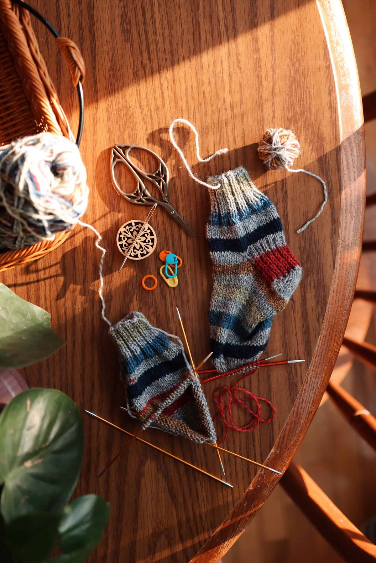 Easy child socks knitting pattern with timeless striped colorblock detail