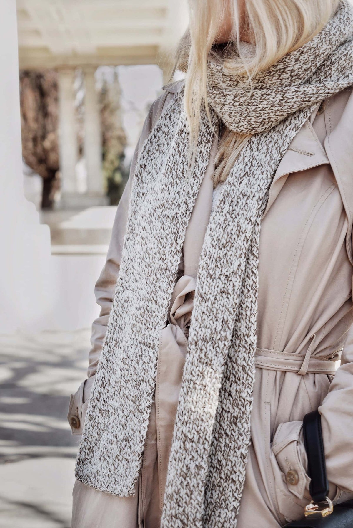 Classic beginner scarf knitting pattern - elegant minimalist design by Darling Jadore