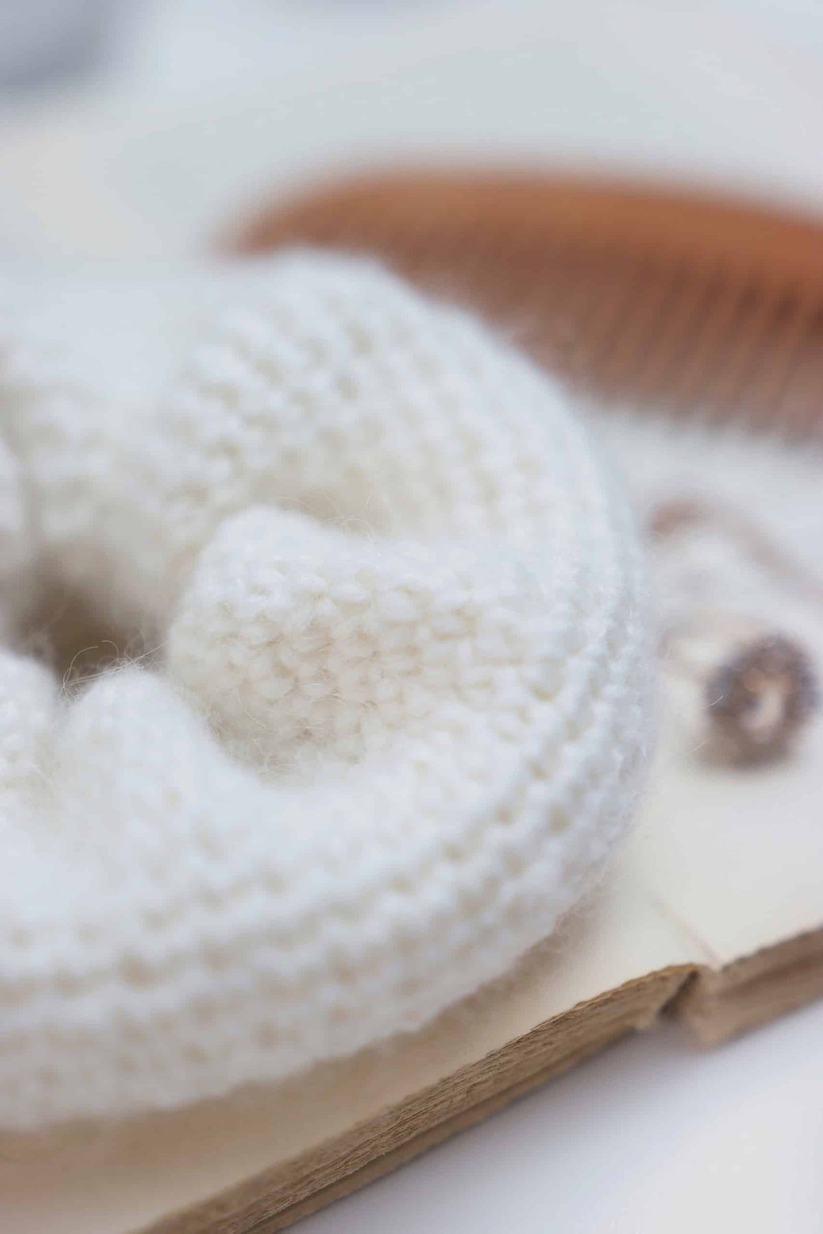 Handmade crochet hair tie scrunchie pattern for beginners