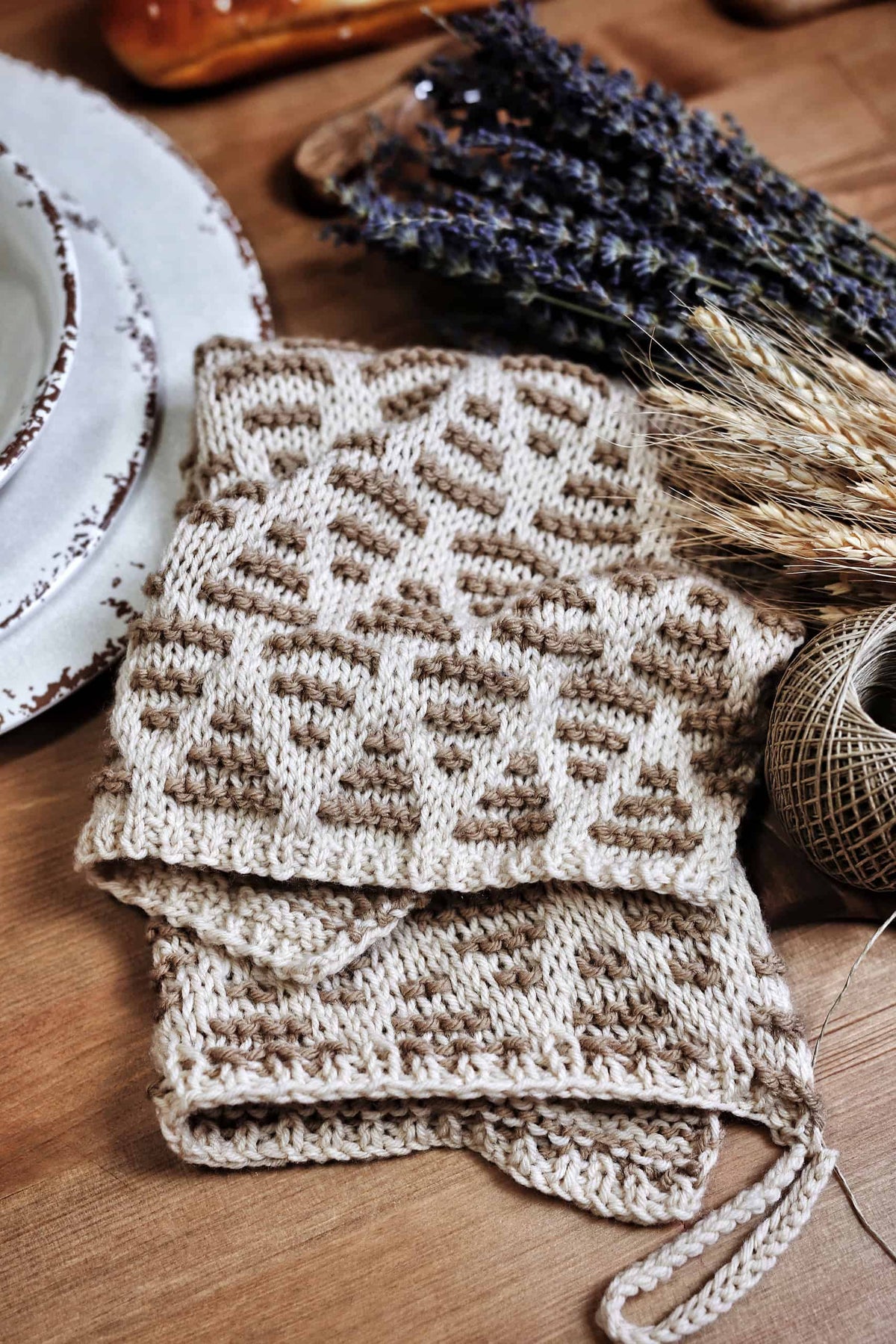 The Cinder tea towel knitting pattern by Darling Jadore featuring geometric textured design