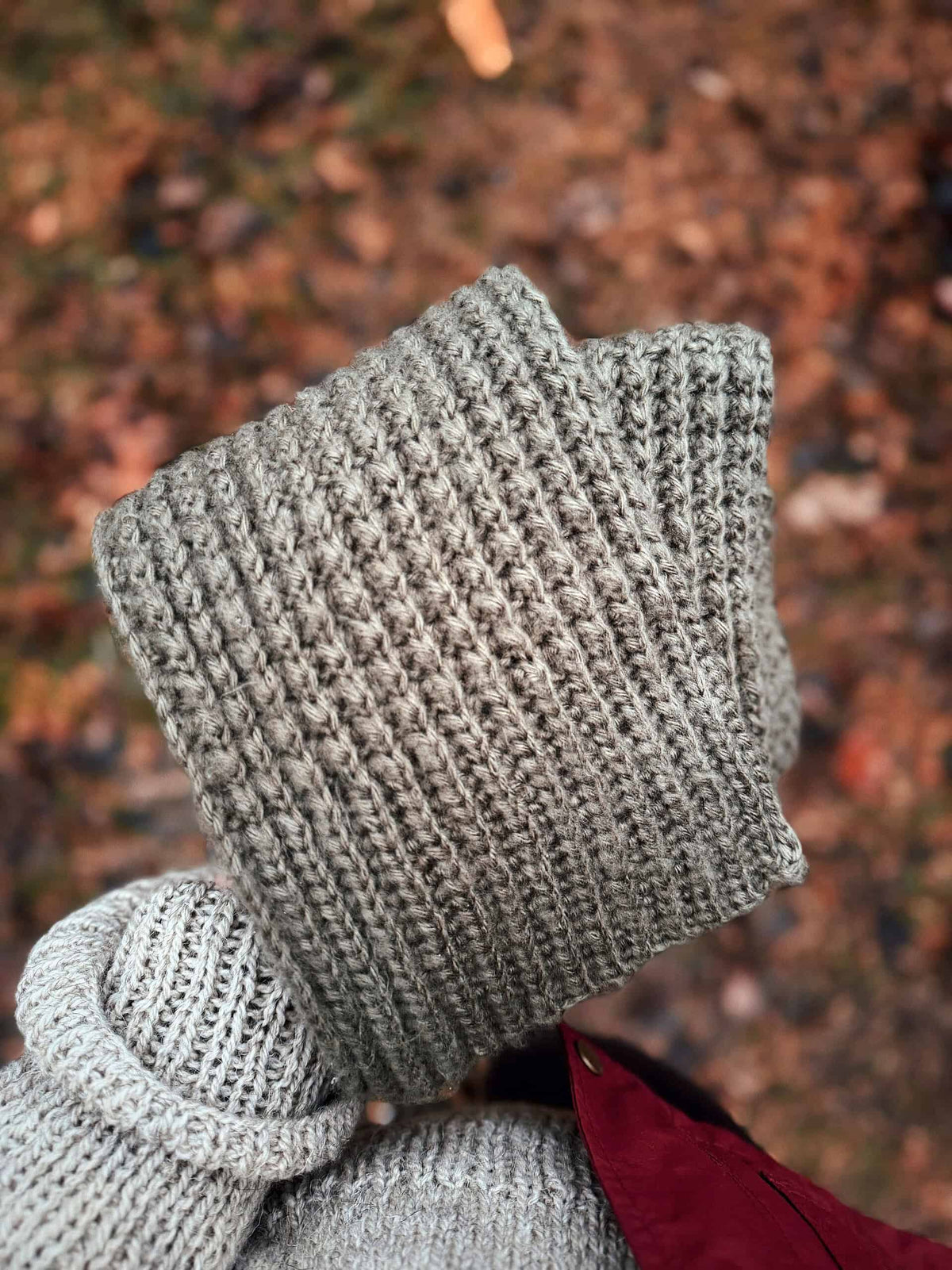 Ribbed crochet scarf pattern showcasing plush texture and knitted appearance