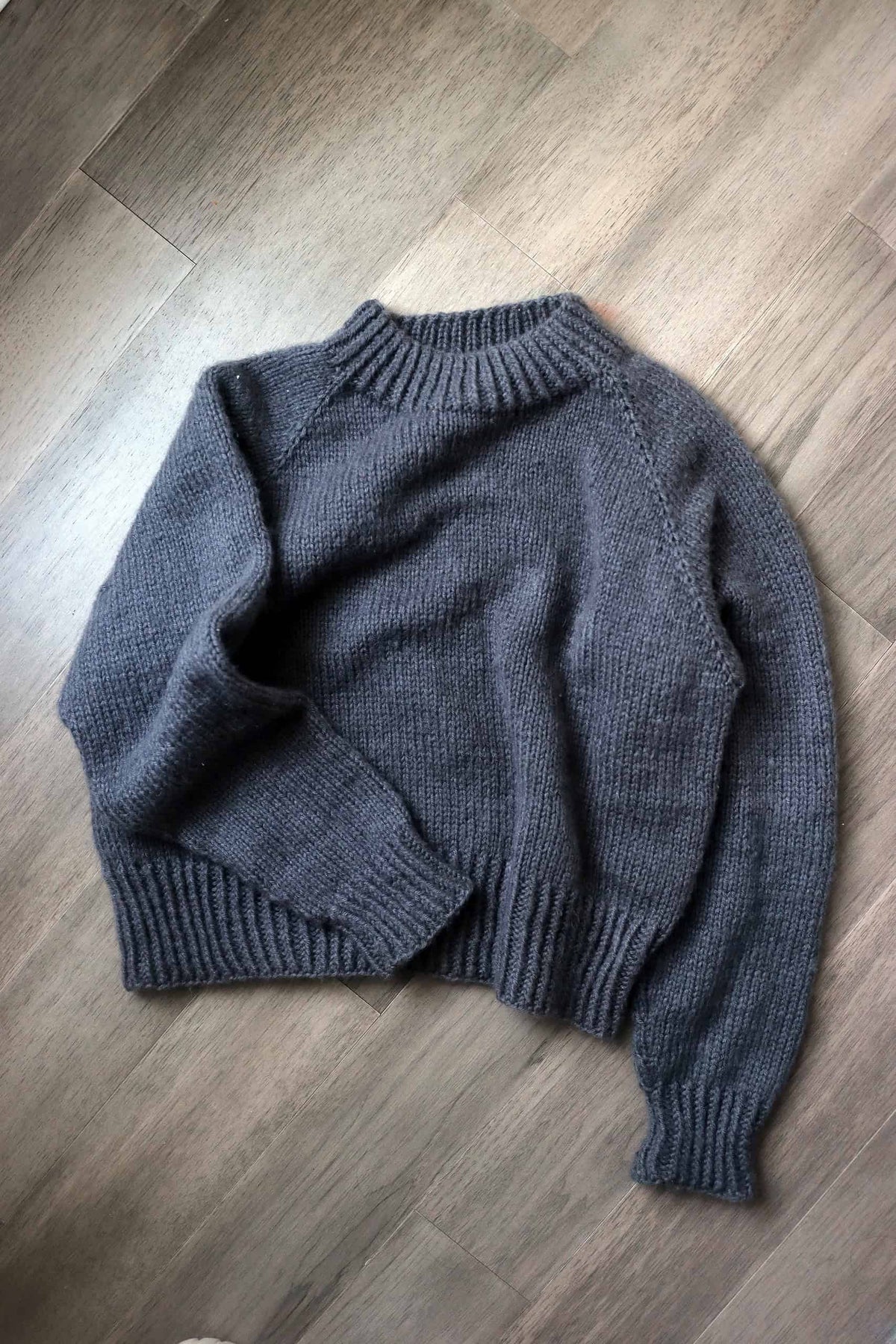 Simple raglan knitting pattern for intermediate knitters - The Ash Sweater by Darling Jadore