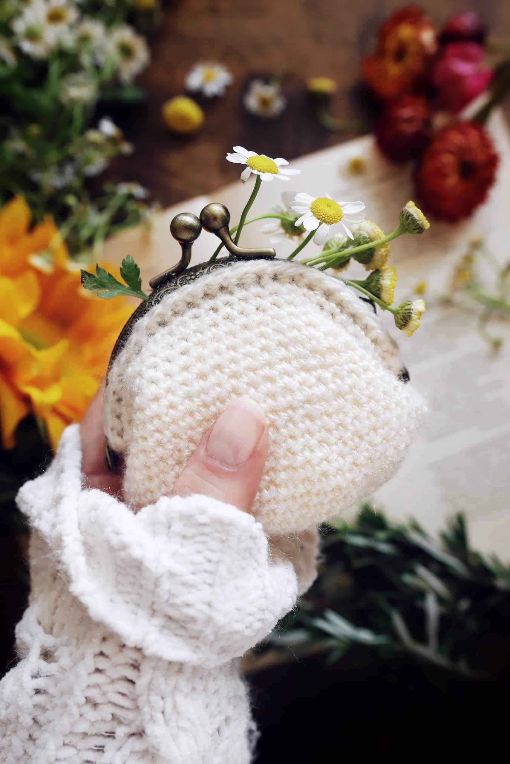 Classic Coin Purse Crochet Pattern, Darling Jadore, Vintage-Inspired