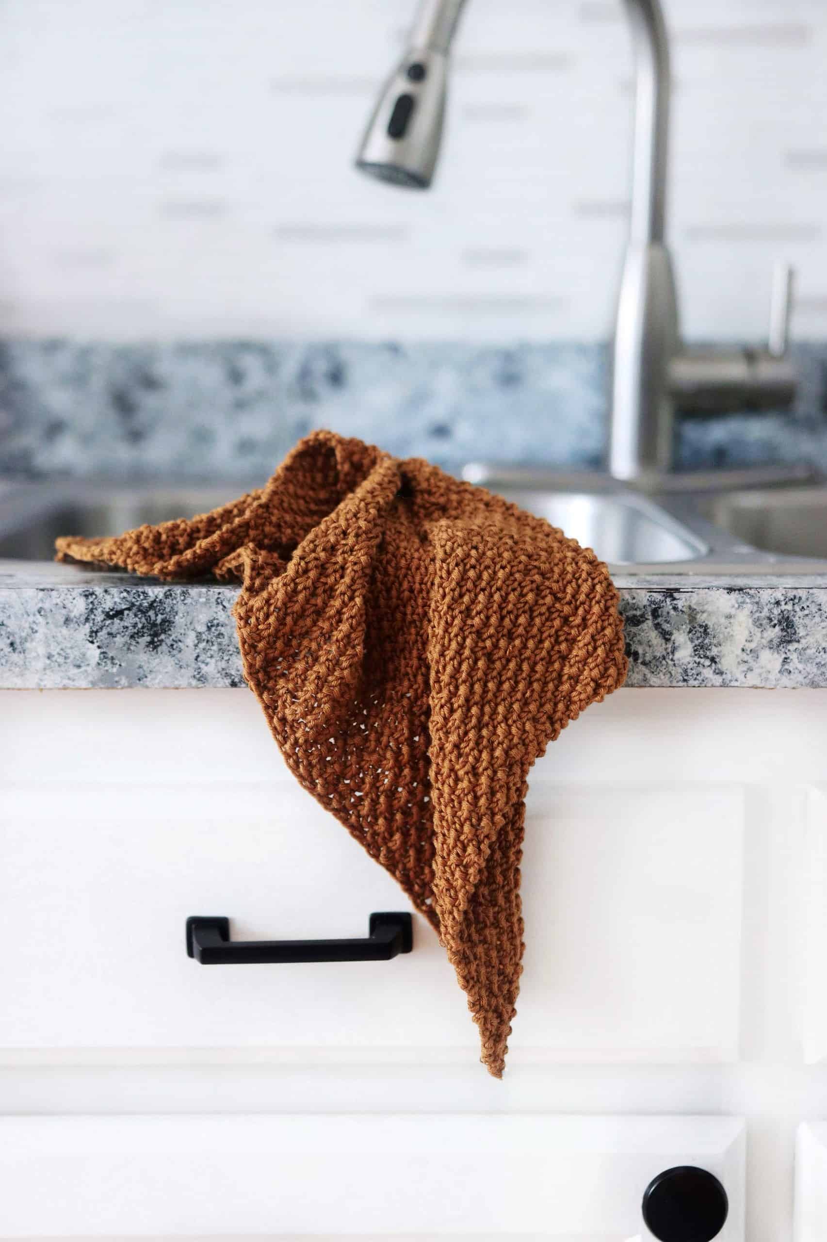 Beginner Kitchen Tea Towel Knitting Pattern, Darling Jadore, Kobuk Towel