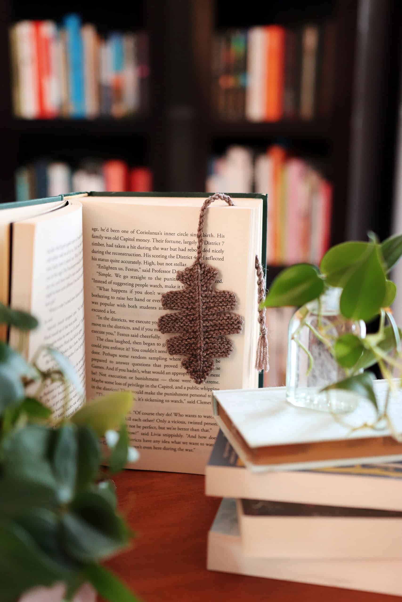 The Oak Bookmark Knitting Pattern