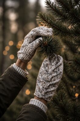 cable knit mittens knitting pattern woodsy mittens knitting pattern