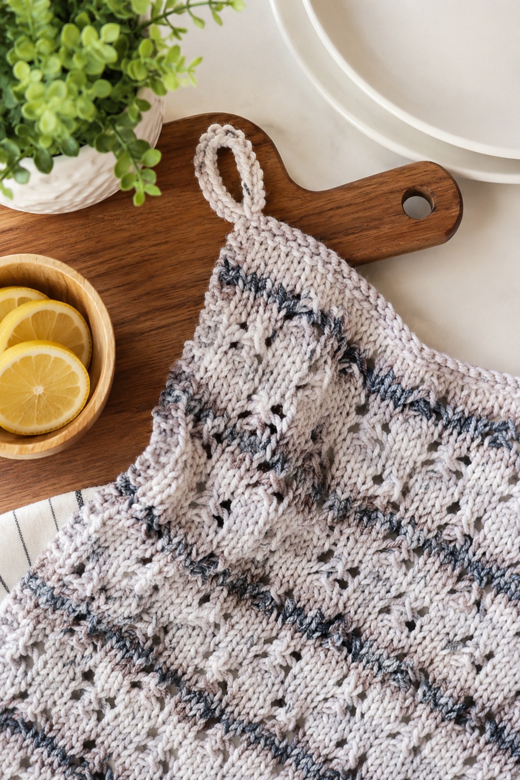 lace knit tea towel knitting pattern modern kitchen decor easy knit Lakeside Towel