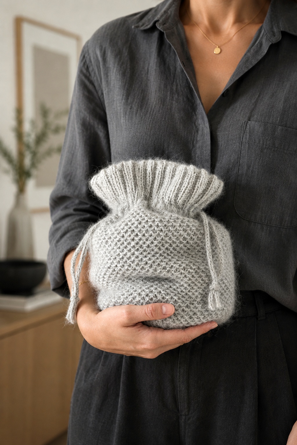 bucket bag knitting pattern knit drawstring purse easy knit purse bag Vale Bag darling jadore