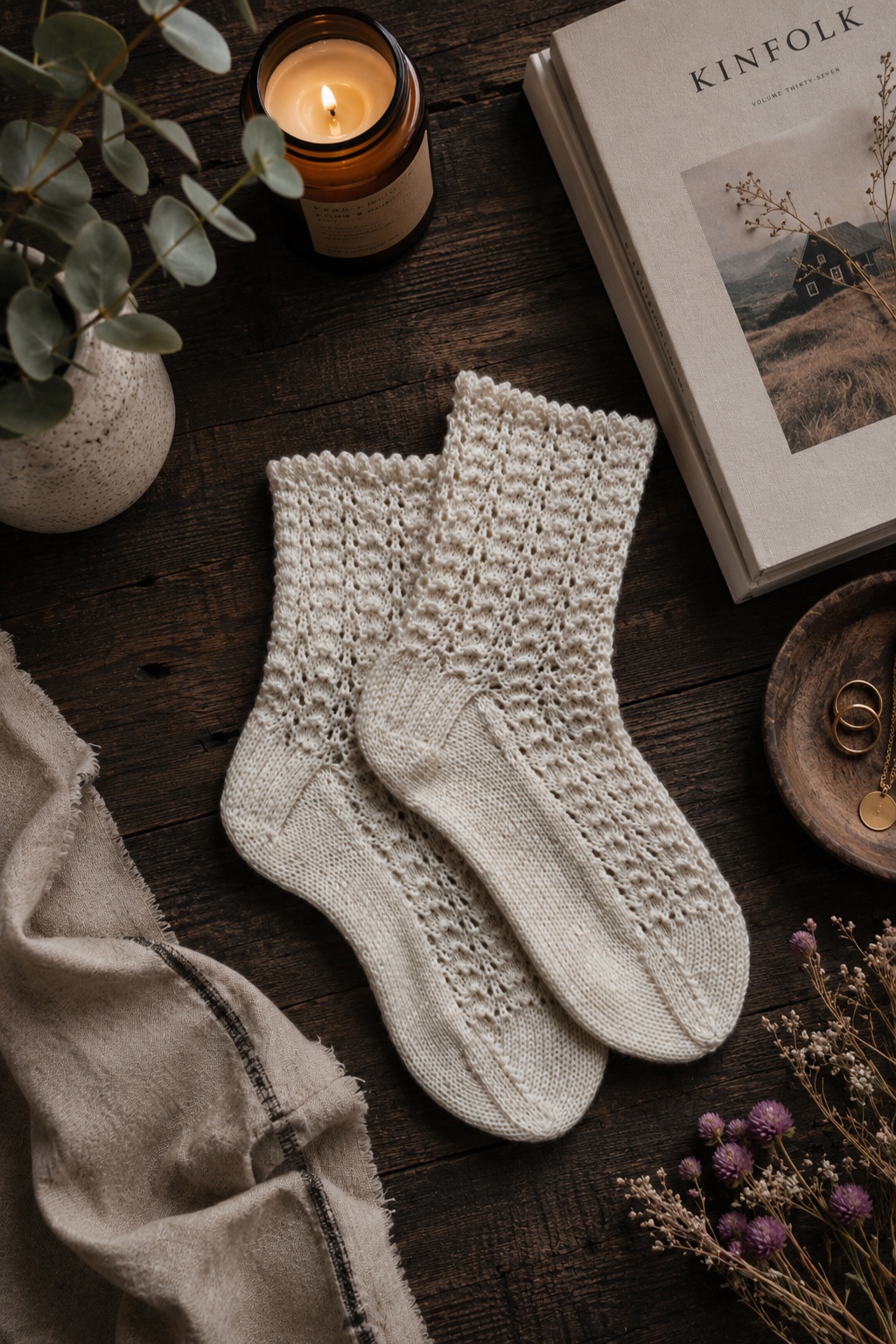 lace knit crew socks easy knitting pattern. knit women lace socks pattern rosehip socks