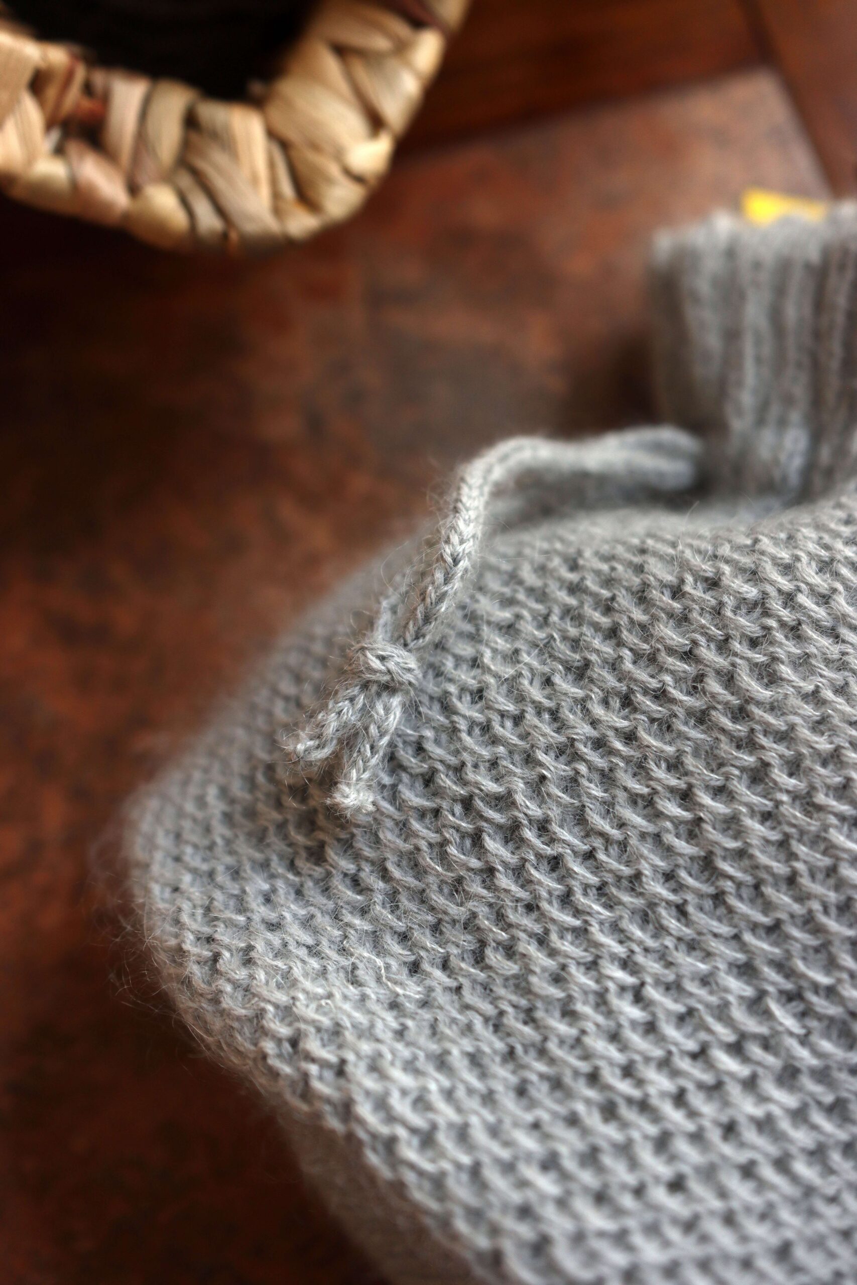 bucket bag knitting pattern knit drawstring purse easy knit purse bag Vale Bag darling jadore
