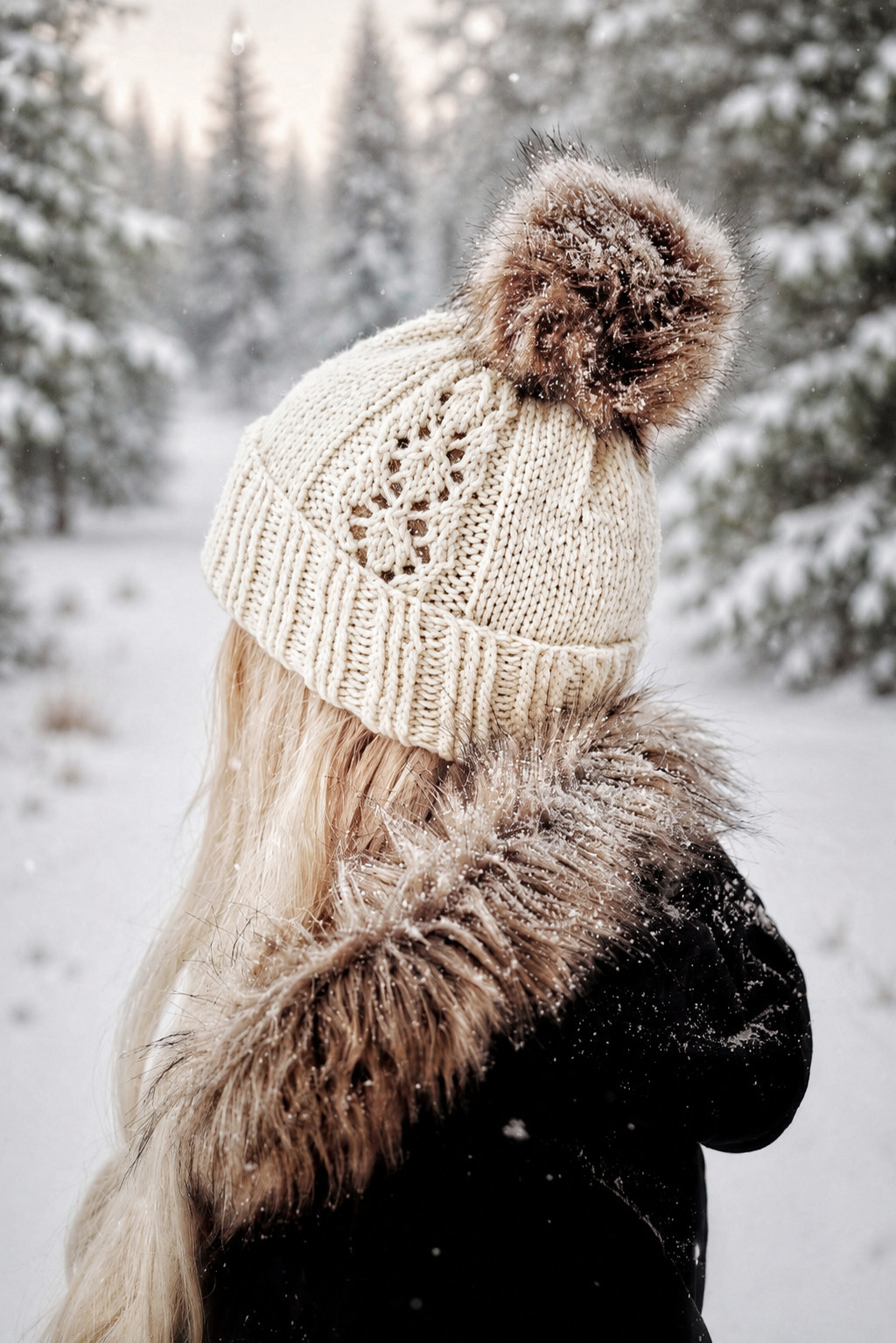 The Phlox Beanie Knitting Pattern