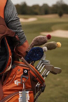 golf club cover knitting pattern, golf head cover retro pom pom golf club cover